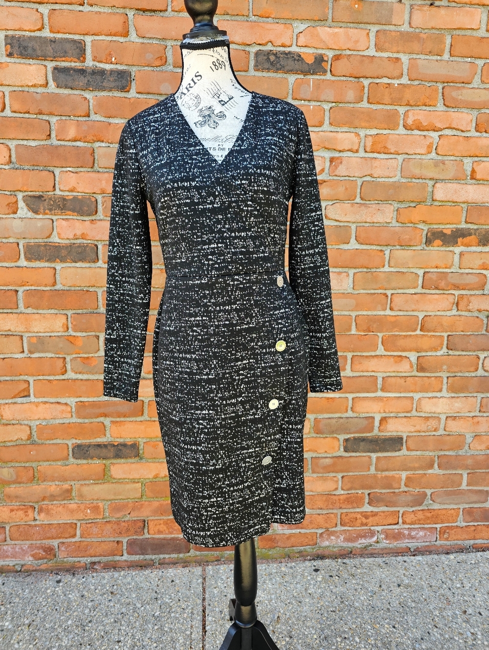 Ann Taylor Factory Faux Wrap Sheath Dress 4P (S) Black White Button Detail Work